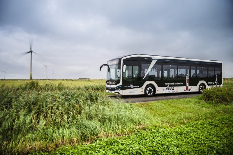 Emission-free urban mobility:More than 700 MAN electric buses already ordered